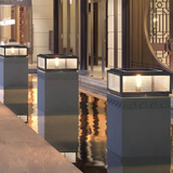 Quadratische gerippte Glaspfostenleuchte für Außenmontage