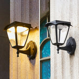 Stilvolle solarbetriebene Wandlampe