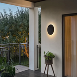 Minimalistische runde LED-Wandleuchte aus Metall für den Außenbereich