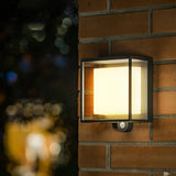 Moderne rechteckige Acryl Sensor Solarbetriebene IP65 Wasserdichte Außenwandleuchte