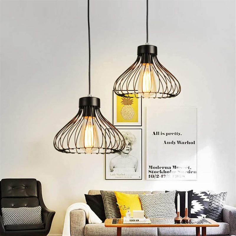 Moderne Pendelleuchte aus Metall