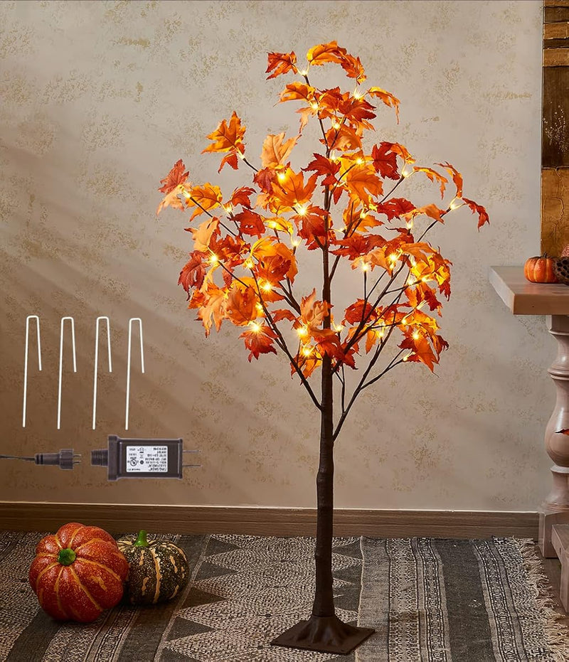 LED beleuchteter Ahornbaum