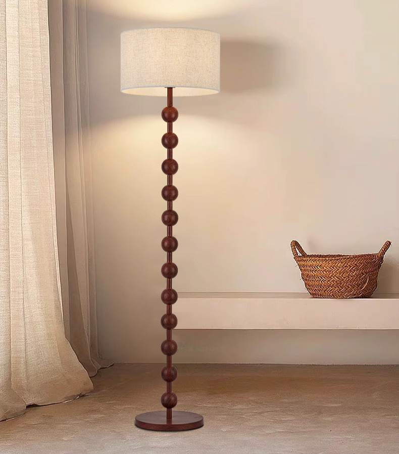 Japandi Stehlampe aus Holz