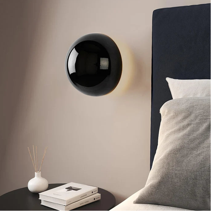 Bauhaus Wandlampe im mittelalterlichen Stil