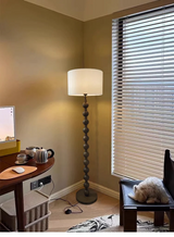 Japandi Stehlampe aus Holz