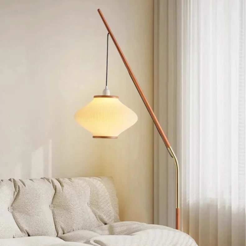 Stehlampe im mittelalterlichen Stil