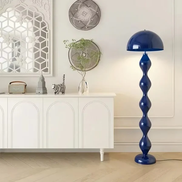 Skandinavische Stehlampe