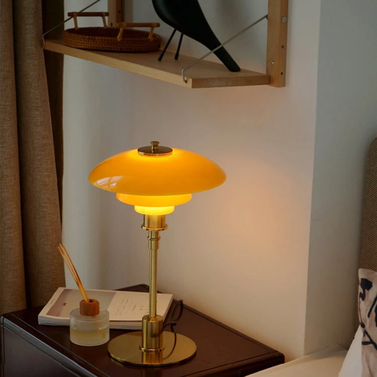 Dänische Designer-Tischlampe