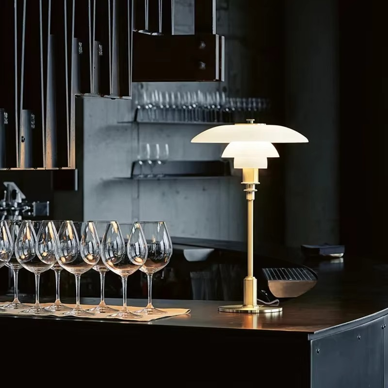 Dänische Designer-Tischlampe