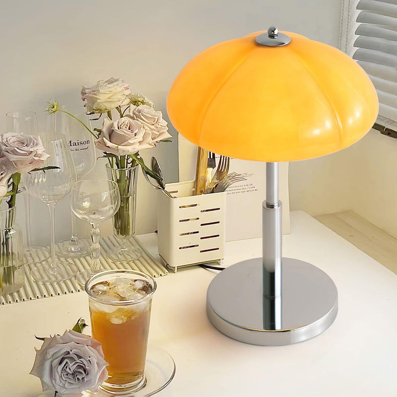 Pilz Bauhaus Tischlampe