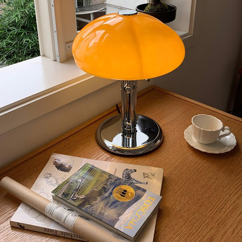 Pilz Bauhaus Tischlampe