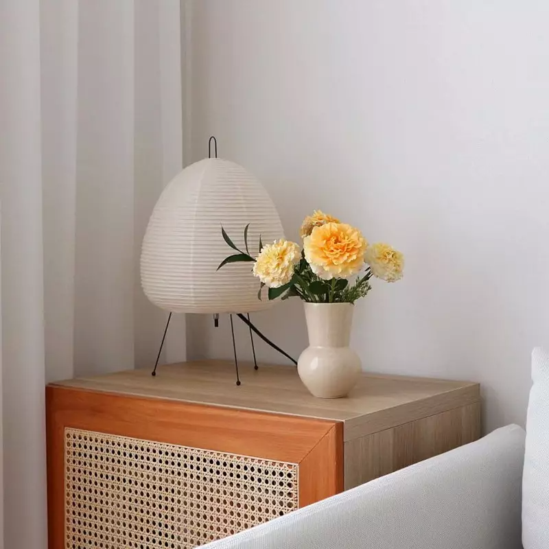 Tischlampe aus Washi-Papier