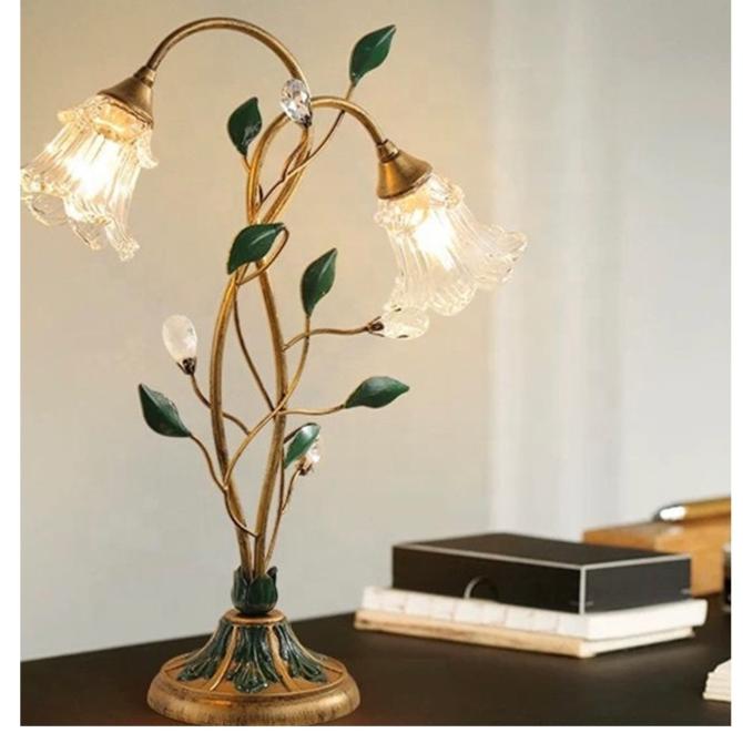 Neu Französisch Blume Tischlampe