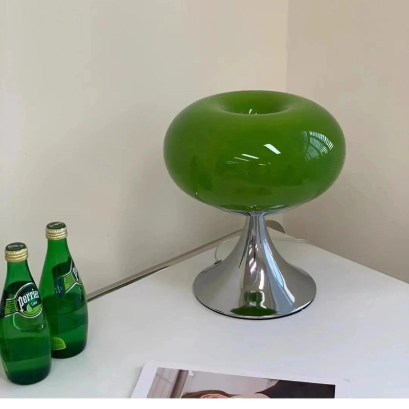 Antique Style Apple Tischlampe
